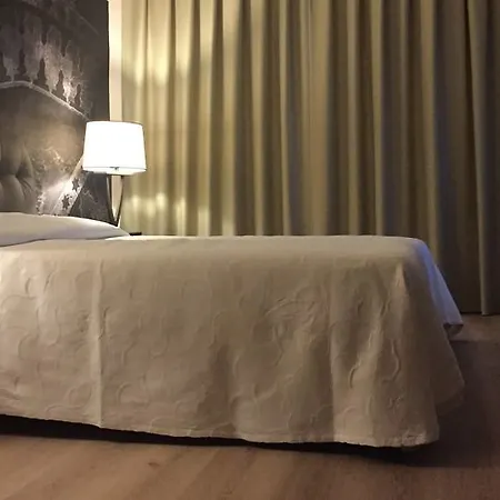 Federico Ii Palace Hotel 4*