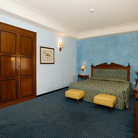 Federico Ii Palace Hotel 4*