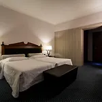Federico Ii Palace 4*